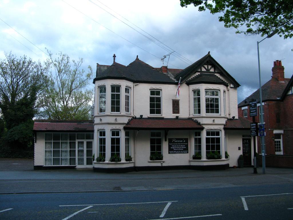 Abbey Grange Hotel นานีทัน ภายนอก รูปภาพ